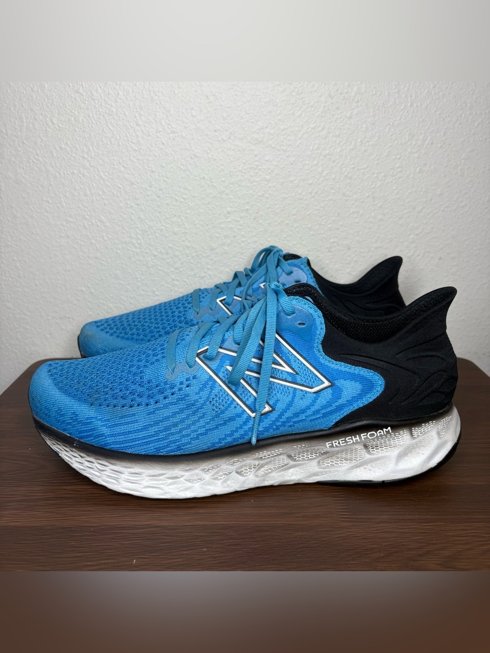 Men's Size 11 EE New Balance 1080v11 Fresh Foam Light Blue - Picture 3 of 9